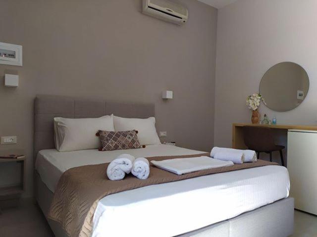 Galini Apartment'S-Suites Skaloti Ngoại thất bức ảnh