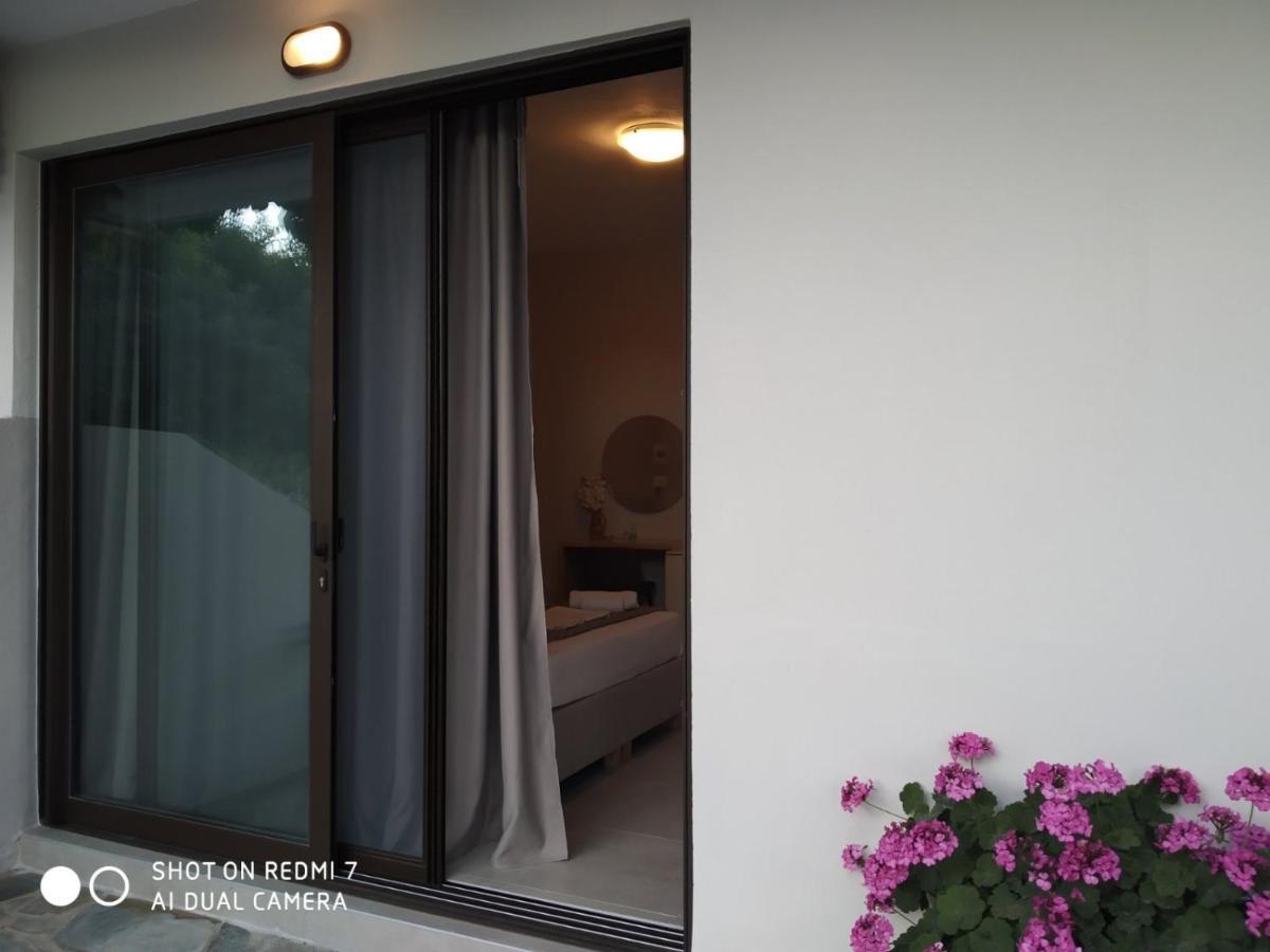 Galini Apartment'S-Suites Skaloti Ngoại thất bức ảnh